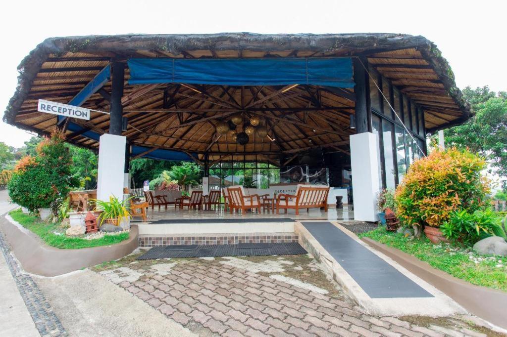 Ultra Winds Mountain Resort (Adults Only) Cagayan de Oro Exterior foto